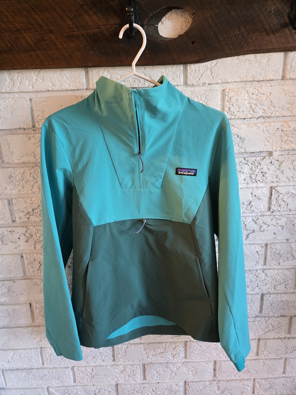 Patagonia Two-Tone Teal & Olive Green Pullover Jacket